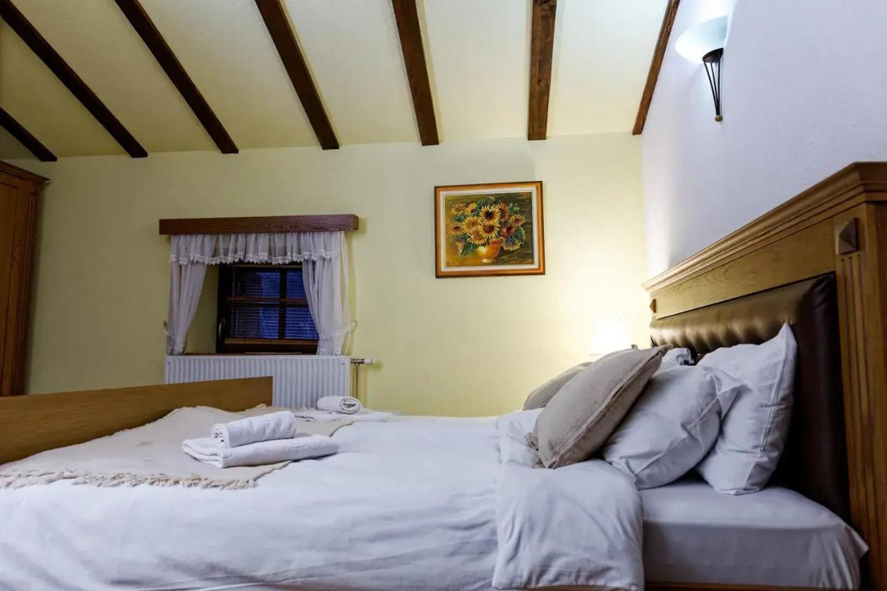 The House Of The Miyaks Hotel Rostusa Екстериор снимка