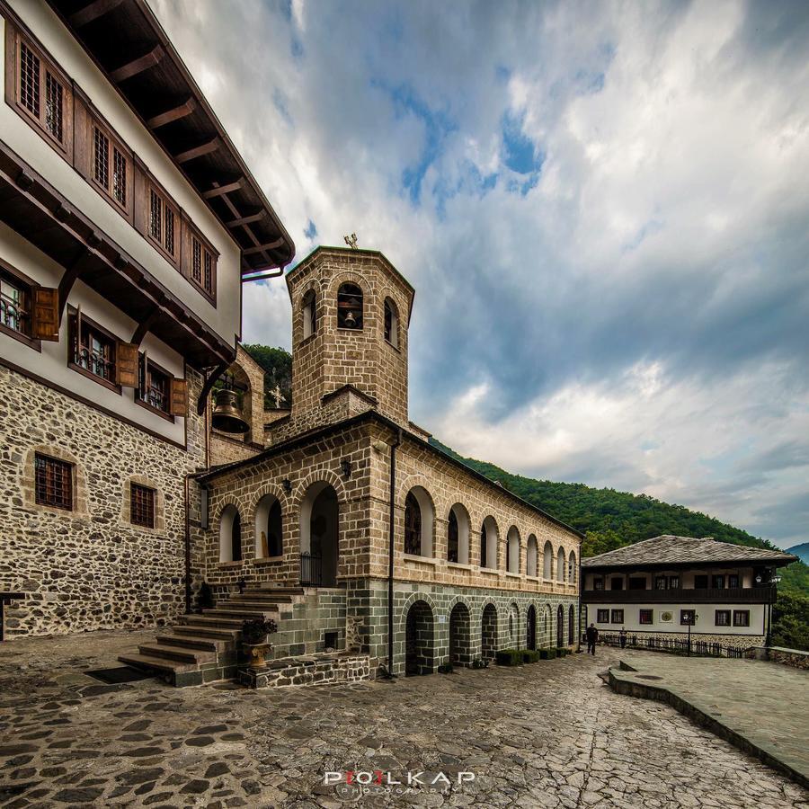 The House Of The Miyaks Hotel Rostusa Екстериор снимка